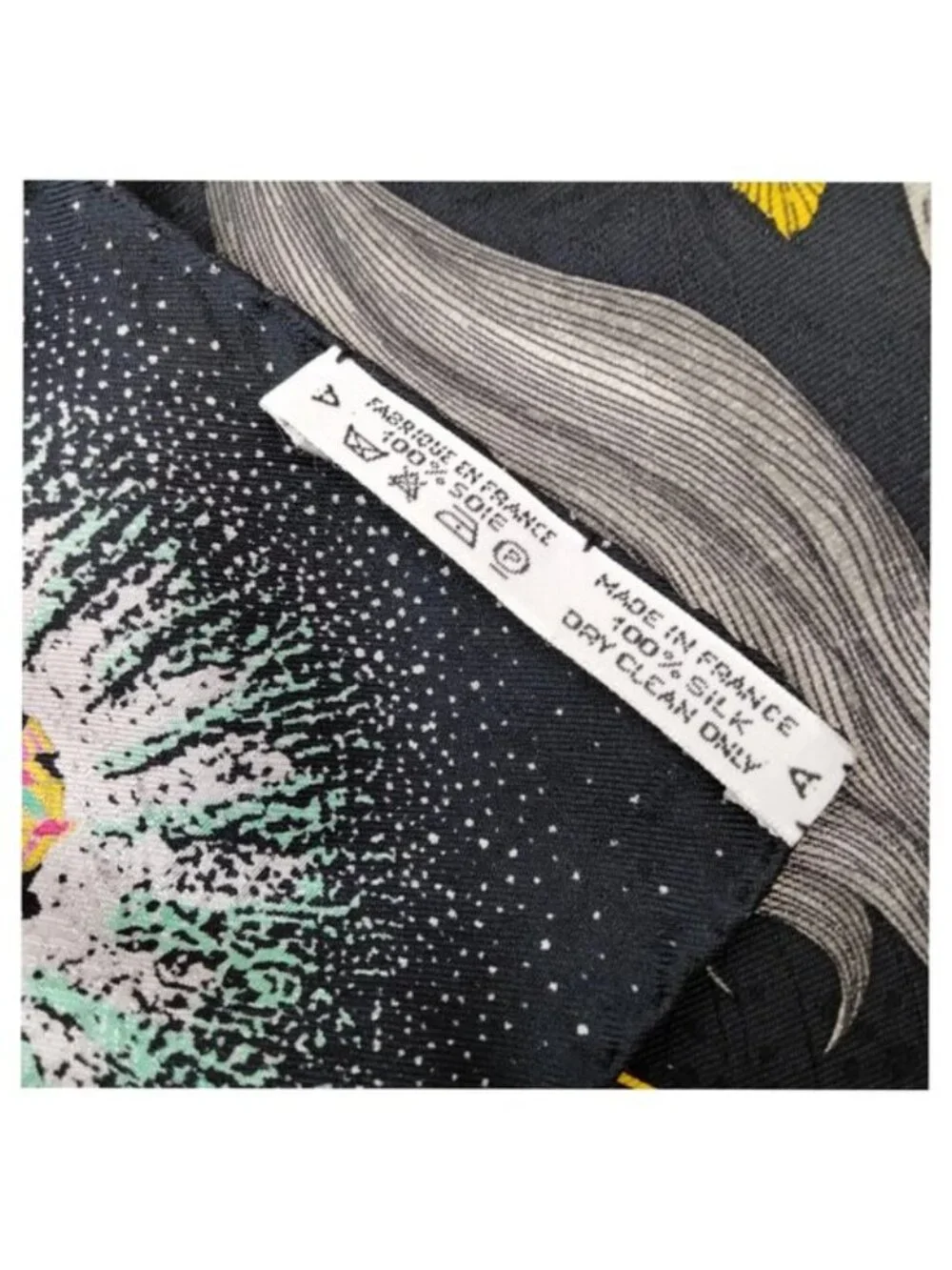 Authentic Hermès Paris Jeux de Paille Silk Scarf Carré 90 Multicolor